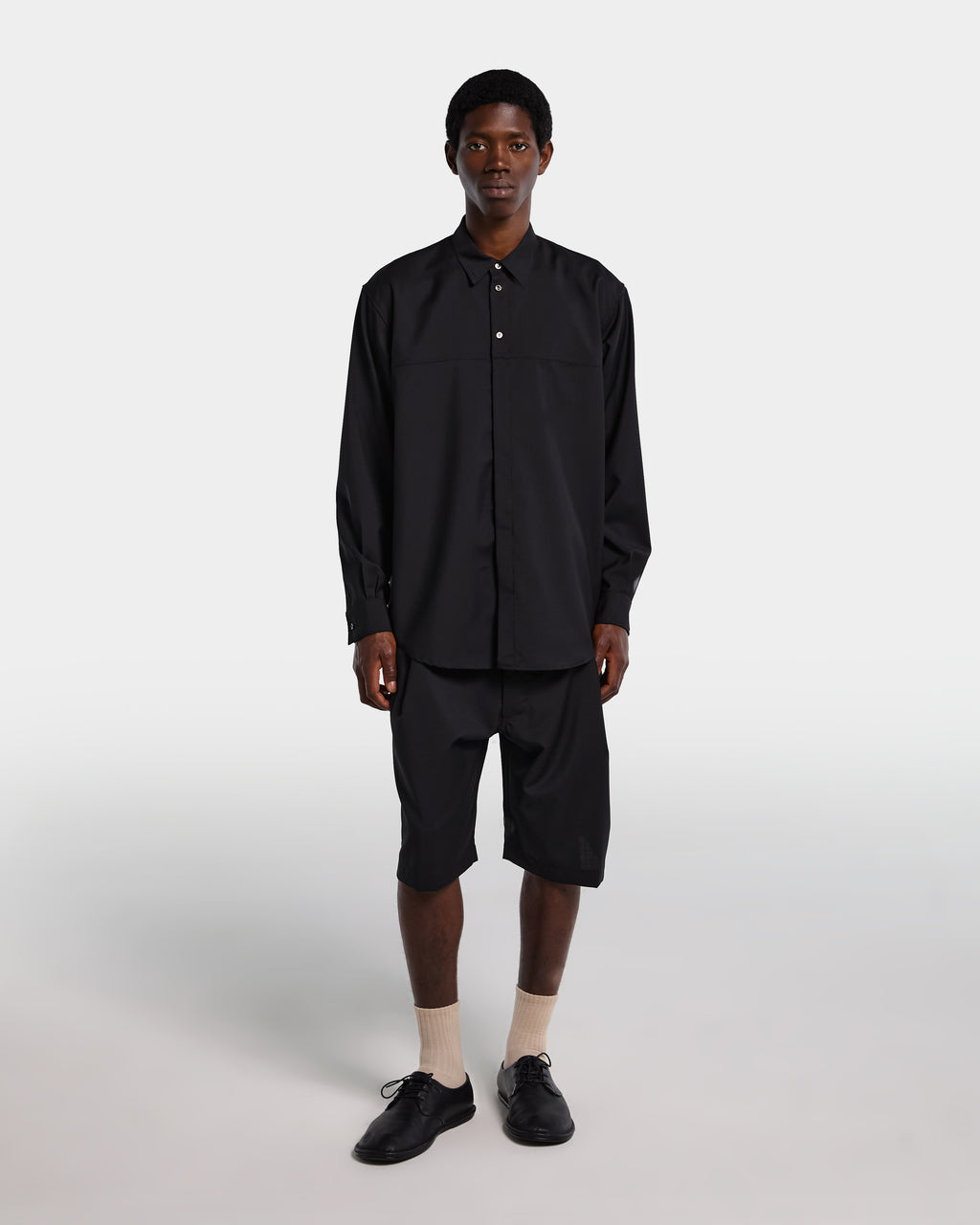 Black cotton poplin Bermuda shorts with adjustable waist