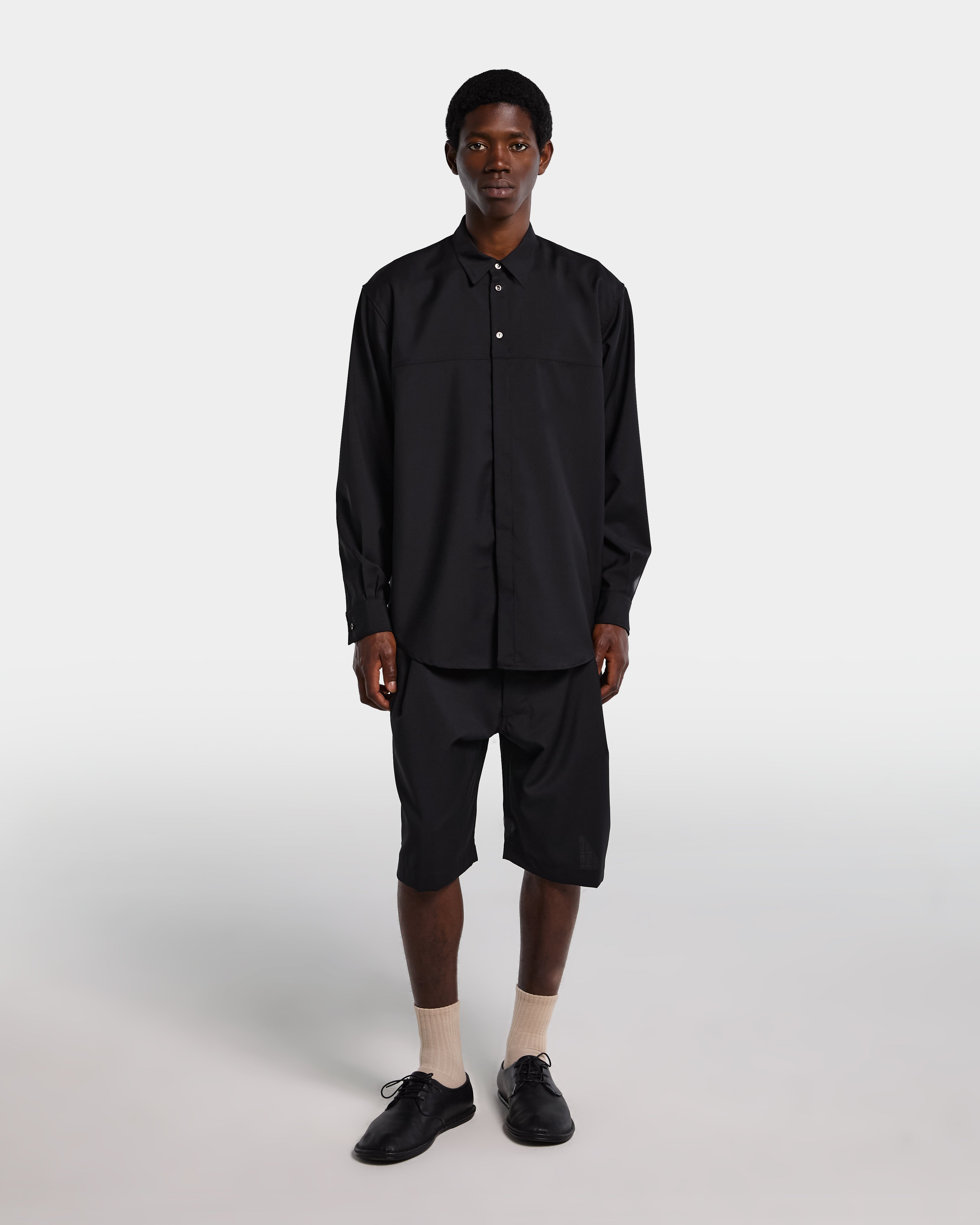 Black cotton poplin Bermuda shorts with adjustable waist