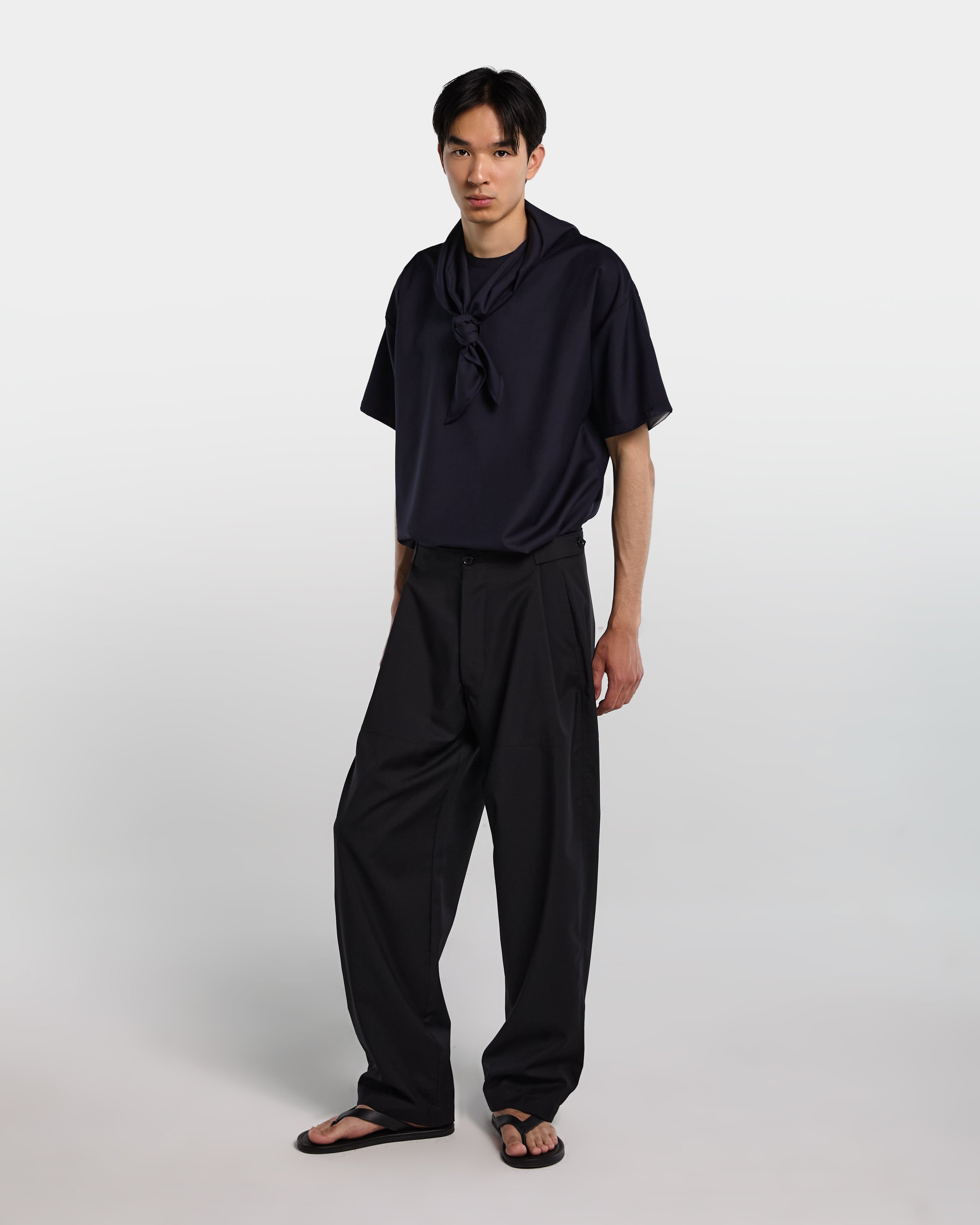 Black wool tailored pant with adjustable waist 