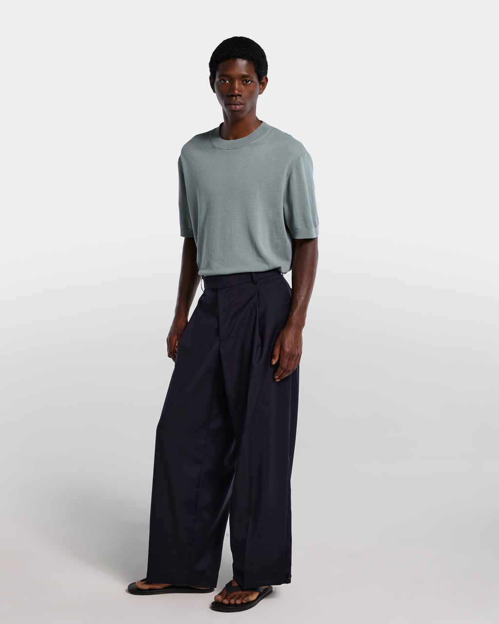 Navy blue frescolana trousers with adjustable waist