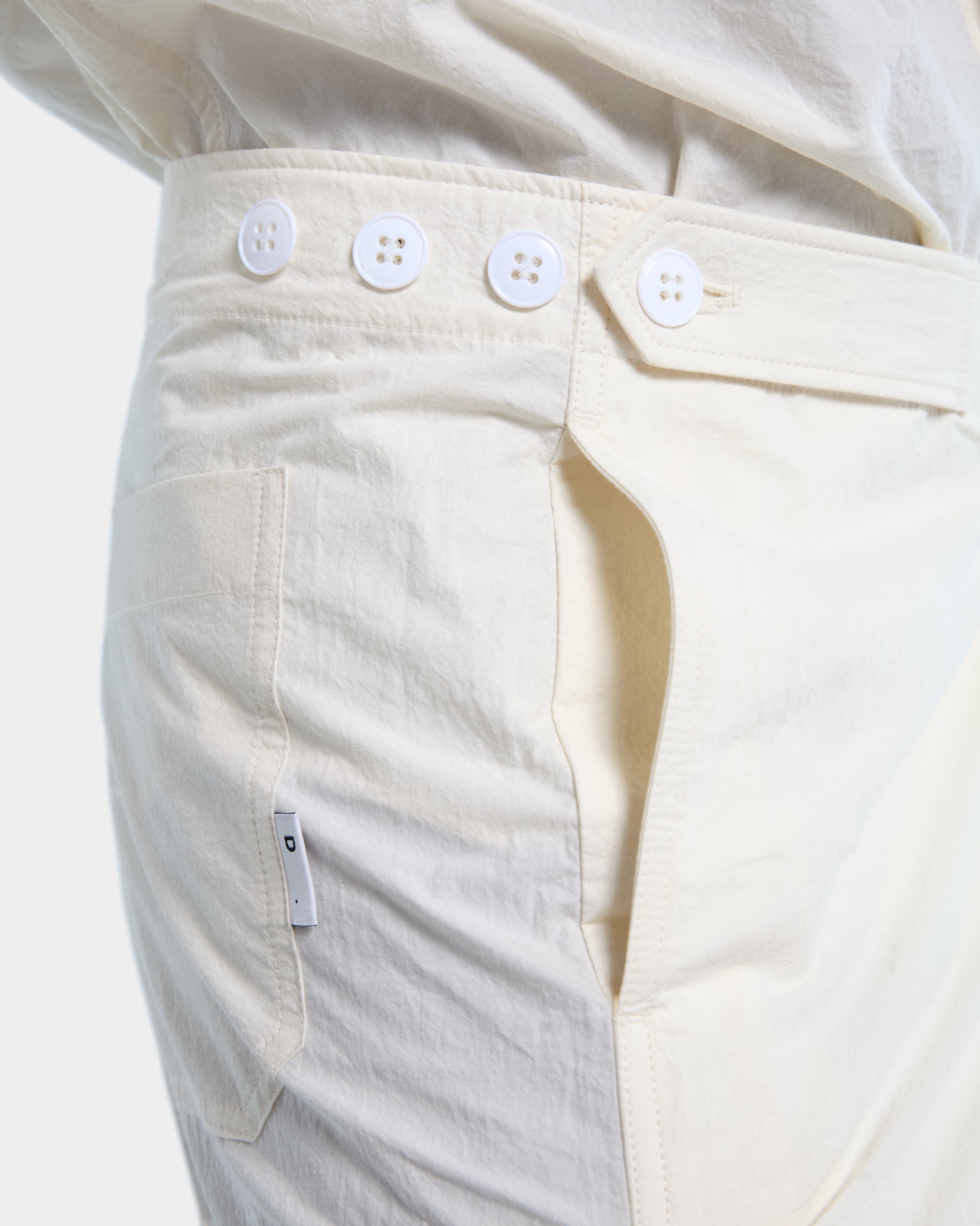 Cream cotton poplin Bermuda shorts with adjustable waist