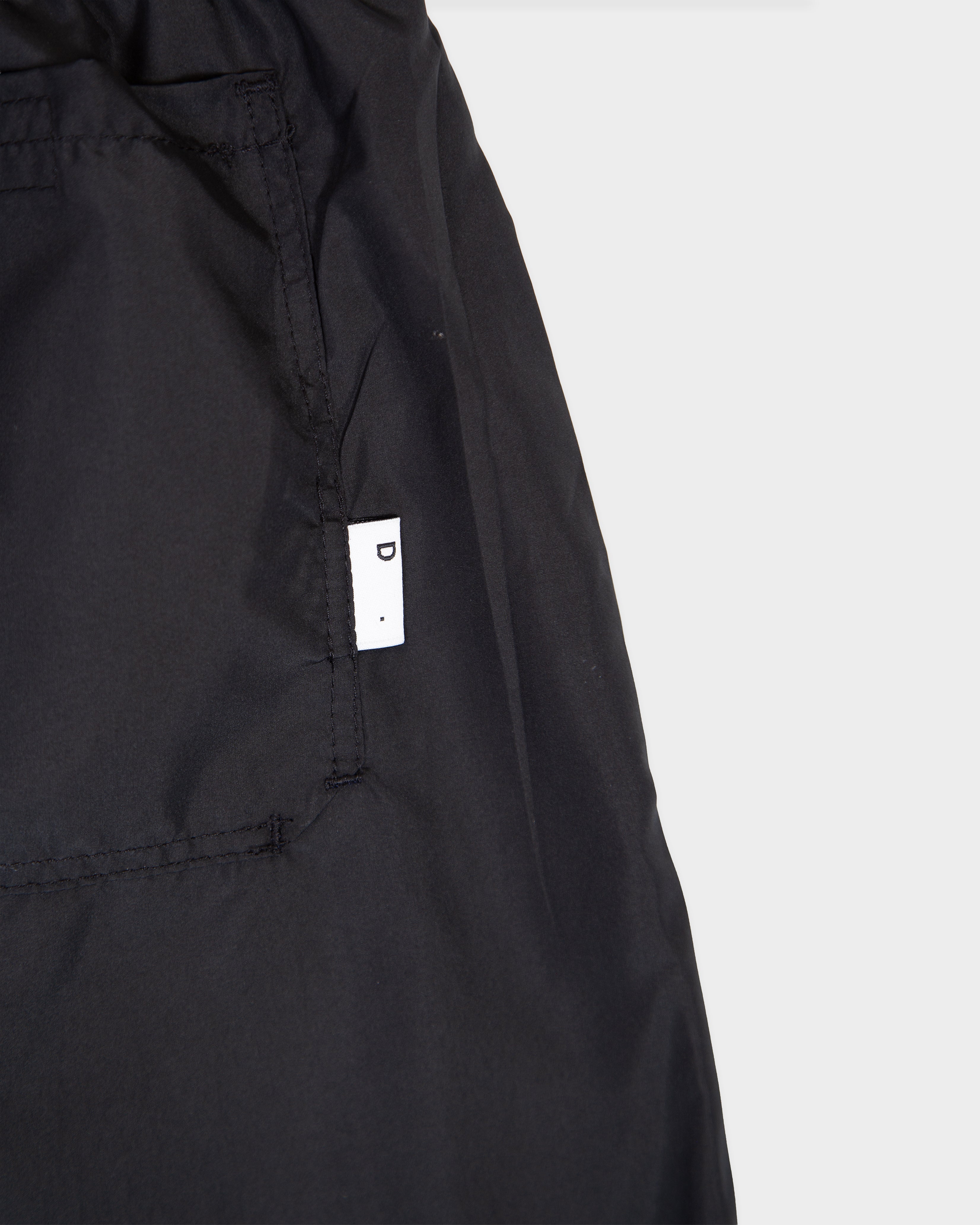 Black nylon swimshort 