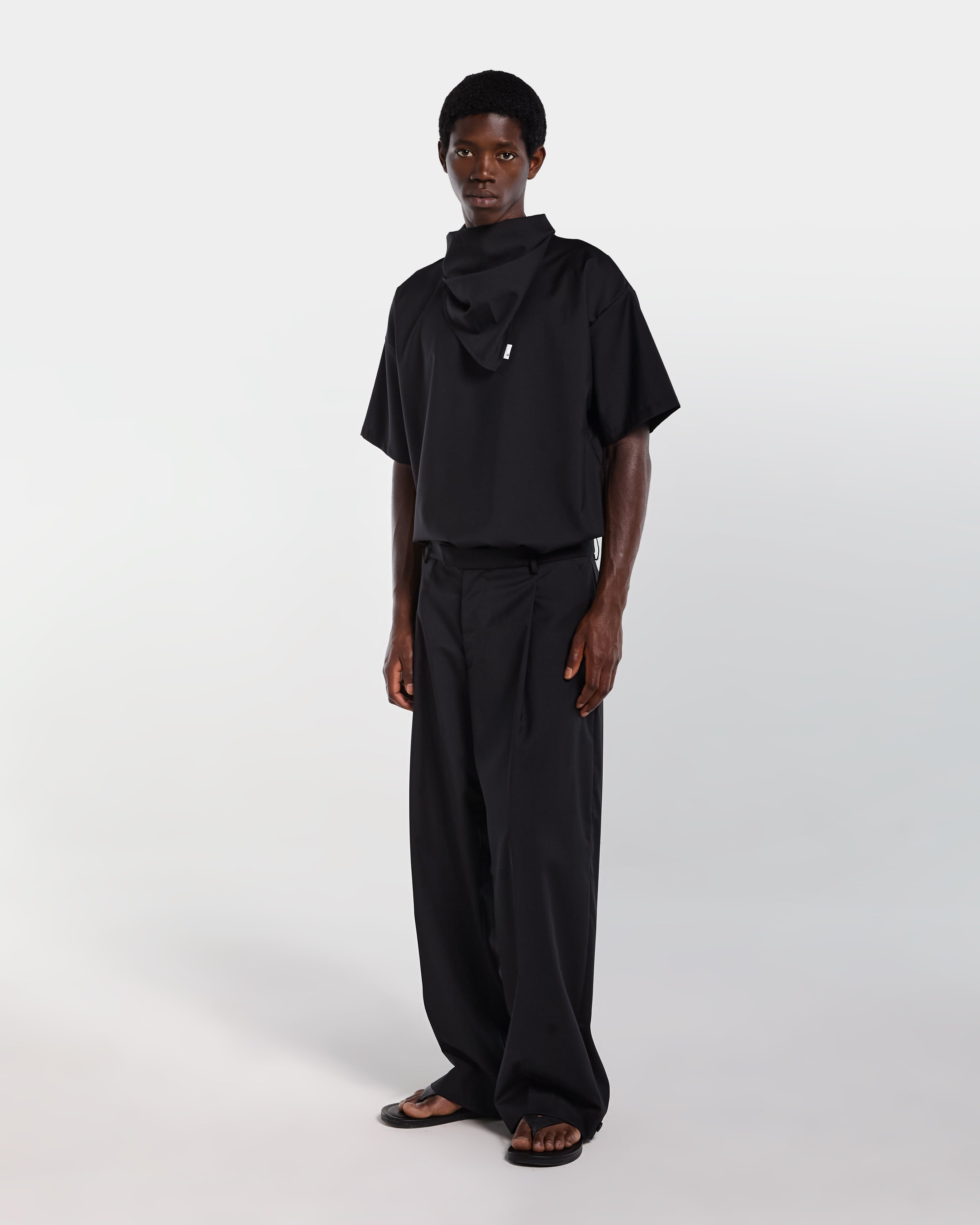 Black trousers in fresco wool