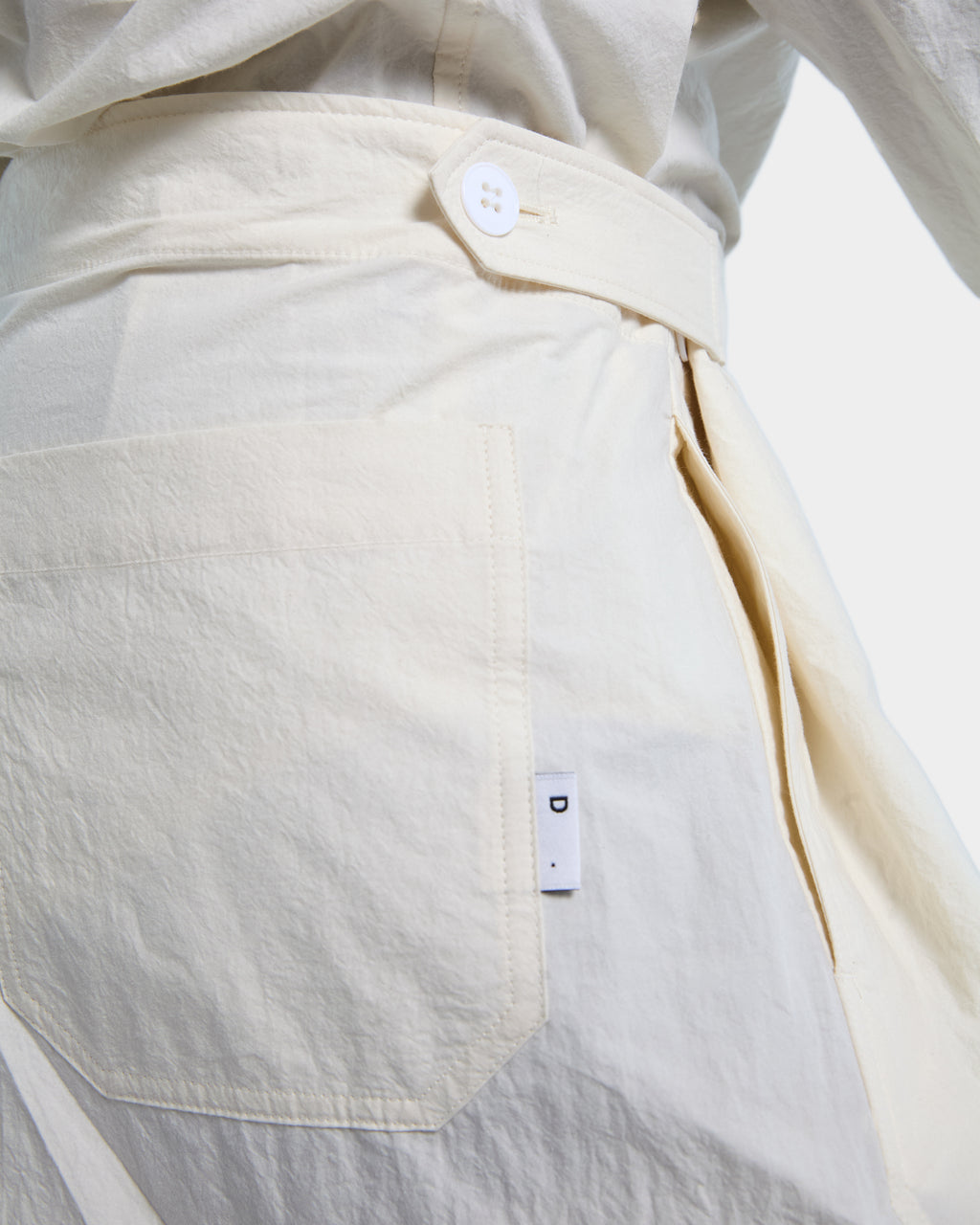 Cream cotton poplin Bermuda shorts with adjustable waist