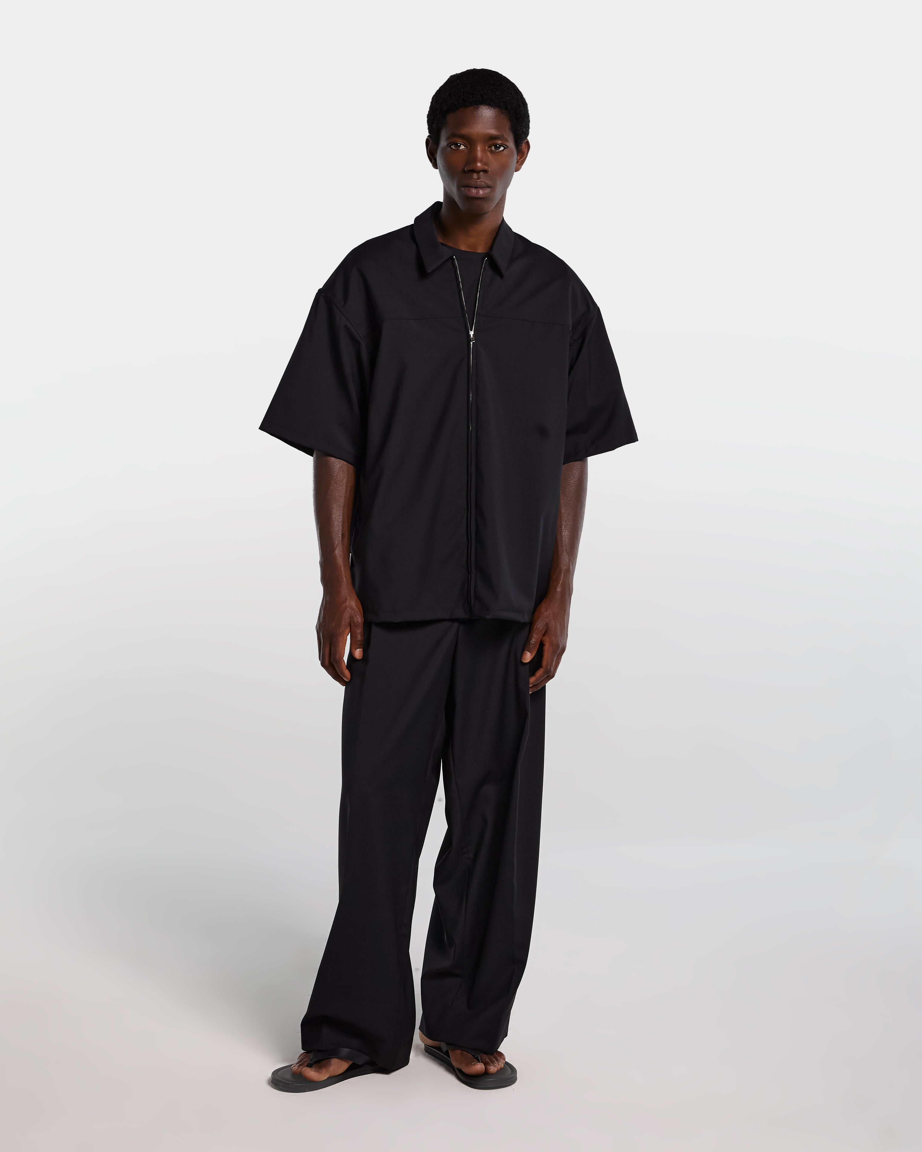 Black zip-up frescolana shirt