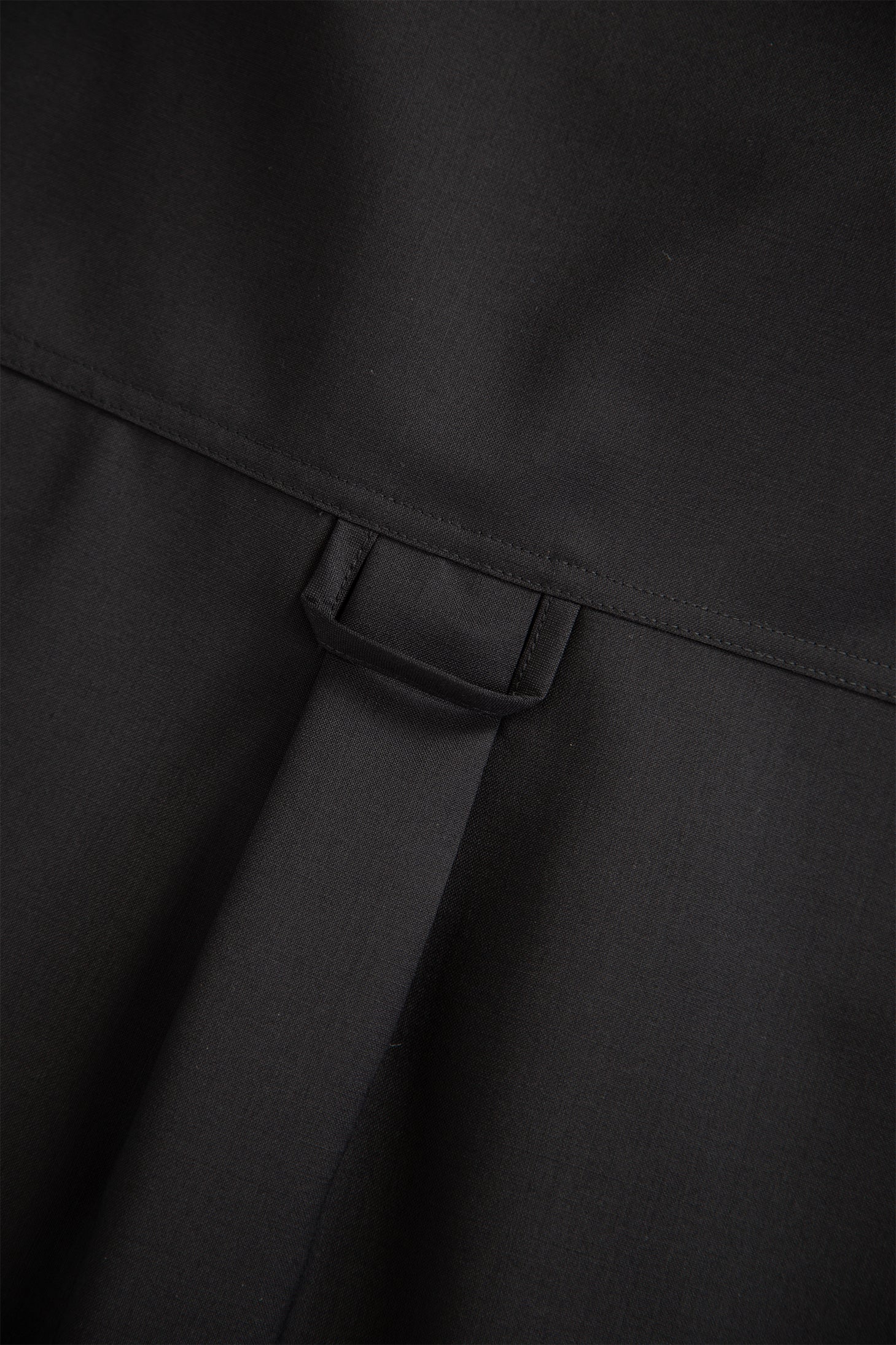 Black zip-up frescolana shirt