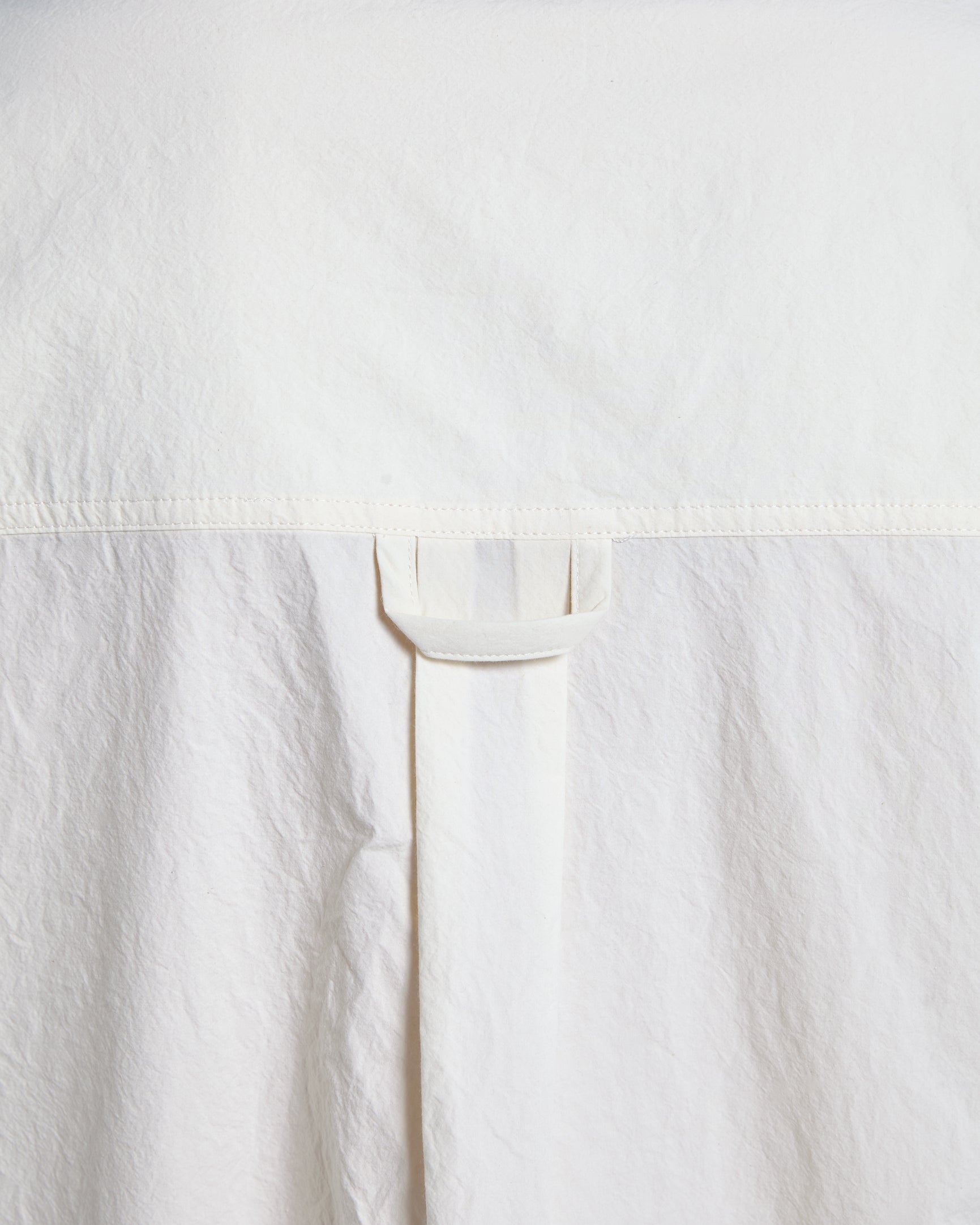 Cream poplin shirt with zip and short sleeves